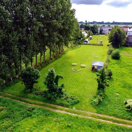 Wilcza Nora - Pole Biwakowe Hotel Dolistowo Nowe Buitenkant foto